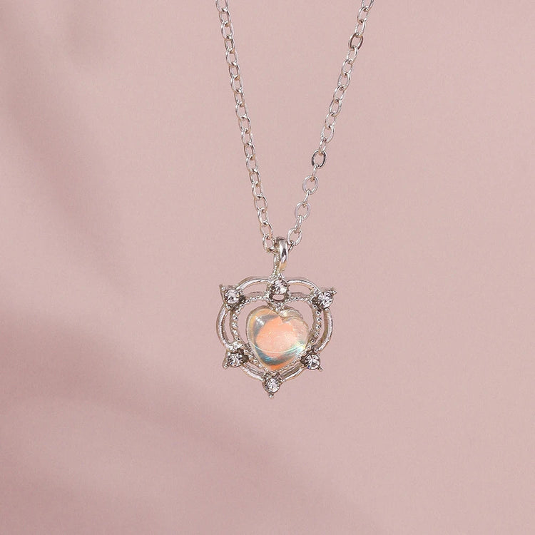 Y2K Crystal Butterfly Heart Necklace Fashion Kpop Shiny Clavicle Chain Necklaces for Women Girls New Trend Party Gifts Jewelry PlatiNum