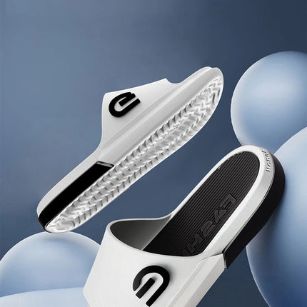 Pantofole da uomo alla moda Suola morbida in PVC Scivoli antiscivolo Infradito da spiaggia casual all'aperto Pantofole da bagno per la casa Nuovo sandalo