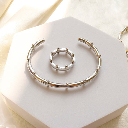 Set di gioielli di lusso Bracciale rigido in acciaio inossidabile Anello da dito Orecchini a cerchio con mini sfere per regali di gioielli di moda da donna platinumshop