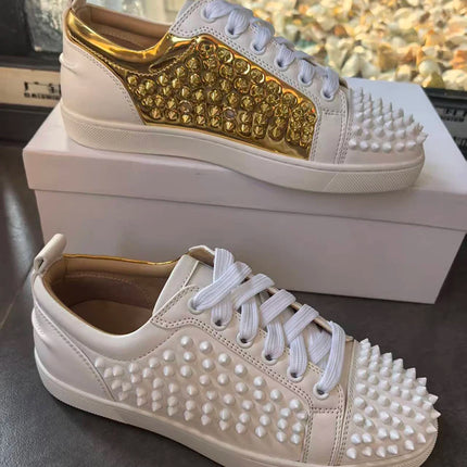 Italian Fashion Spikes Flats For Men Low Top Casual Shoes Mens White Sneakers Super Stars Style Studded Rubber Bottom Shoes