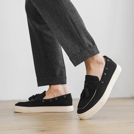 Mocassini fatti a mano in pelle scamosciata per il tempo libero Passeggiata Scarpe casual maschili Nuovo design Casual Slip on Flats Scarpe da guida versatili Mocassini