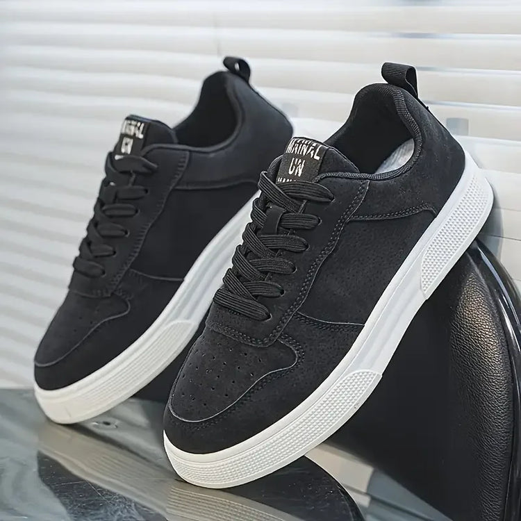 1 Pair Sports Casual Skateboarding Shoes Comfortable and Fashionable, With a Snug Upper That Fits the Foot and a Slip-Resistant,