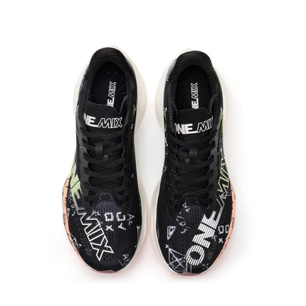 ONEMIX Scarpe da corsa per maratona ultraleggere Scarpe da ginnastica da corsa professionali in nylon con bordo in carbonio con supporto antiurto e rimbalzo PlatiNum