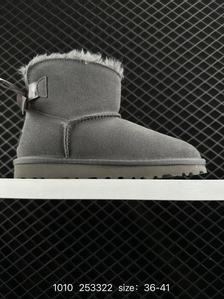 NEW Winter Boots Fur Ladies Snow Boots Real Sheepskin Wool Low-cut Warm Fur Shoes Man and Women Winter Short Boots Super Mini