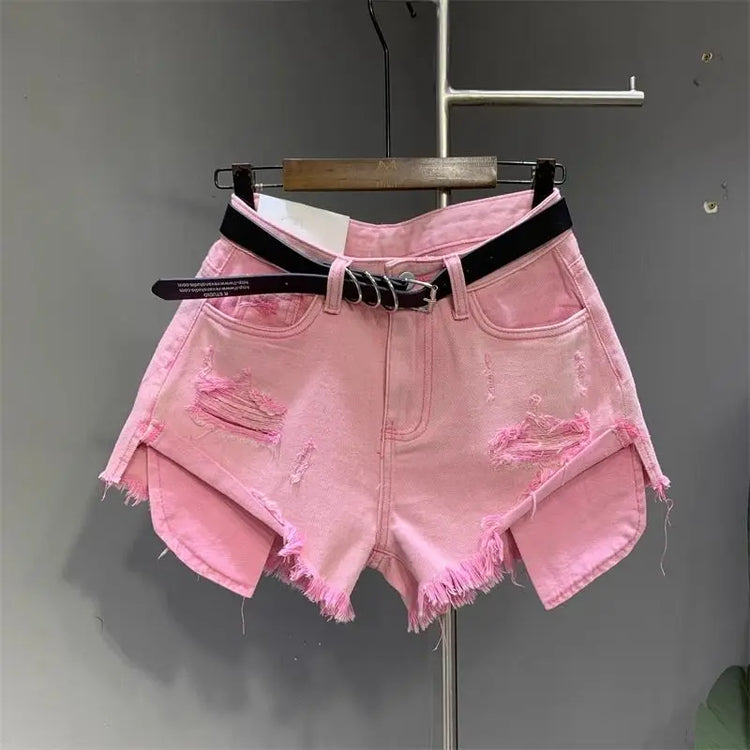 Nuovo stile di pantaloncini di jeans strappati con tasche lavate sfilacciate e piedi larghi