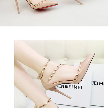 Scarpe tacco alto da donna estive in Europa e America Moda punta a punta bocca superficiale rivetto scava fuori sandali a spillo da discoteca platinumshop