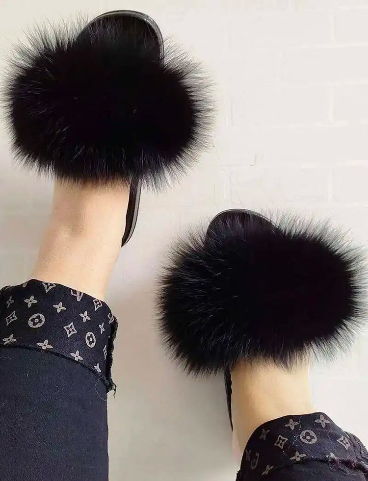 Pantofole in vera pelliccia di procione per le donne 2023 estate soffice casa interna sfocata diapositive piatte sandali da spiaggia moda all'aperto infradito