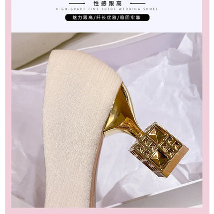 Moda di lusso Rivetto Fibbia Cintura Appartamenti Mocassino slip-on da donna Scarpe a punta Scarpe da balletto Mocassini da donna da ufficio 2025