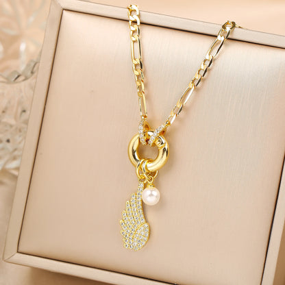 Nuova collana creativa con ciondolo a tema ali di fiori di conchiglia di zirconi lucidi Nuova moda donna accessori per gioielli per le vacanze femminili