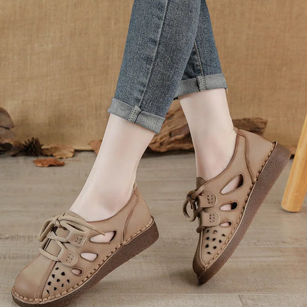 Women's Leather Slip-on Sandals 2026 New Style, Women's Thick Sole Sandals, Retro Mom Style Shoes with Holes, Women's Luxury Sandals