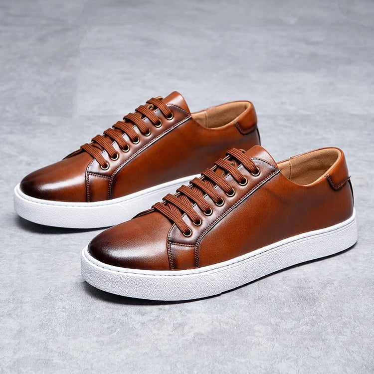 New Men Casual Sports Vulcanized Shoes Comfortable Fashionable Flat Heeled Leather Shoes Outdoor Driving Travel Brand Shoes Men