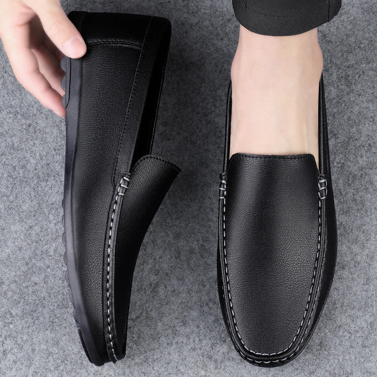 Scarpe casual da uomo in pelle moda Estate comode slip on di alta qualità Mocassini bianchi Comode scarpe da barca da guida Mocassini da passeggio