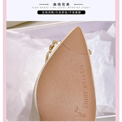 Moda di lusso Rivetto Fibbia Cintura Appartamenti Mocassino slip-on da donna Scarpe a punta Scarpe da balletto Mocassini da donna da ufficio 2025