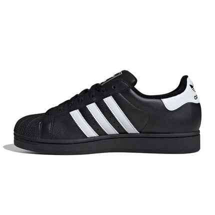 adidas Originals Superstar 2, sneakers classiche a profilo basso, comode e versatili, con suola sottile e punta a conchiglia, per uomo e donna, nero e bianco JI0079