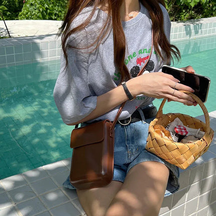 Womens Small Messenger Bag Solid PU Leather Shiny Shoulder Bag Fashion Saddle Bags Flip Buckle Phone Coin Purse Lipstick Storage PlatiNum