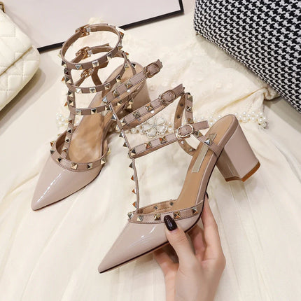 【Misurati la lunghezza dei piedi prima di ordinare】Sandali eleganti da donna con rivetti e cinturino alla caviglia, scarpe con tacco alto a blocco, modello 94-CHC-33