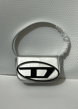 Borsa a Tracolla in Pelle PU Effetto Specchio Argento Lucido con Decorazione Ovale in Rilievo, Tracolla Staccabile, Mini Borsetta Futuristica da Donna