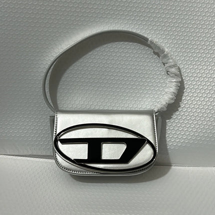 Borsa a Tracolla in Pelle PU Effetto Specchio Argento Lucido con Decorazione Ovale in Rilievo, Tracolla Staccabile, Mini Borsetta Futuristica da Donna