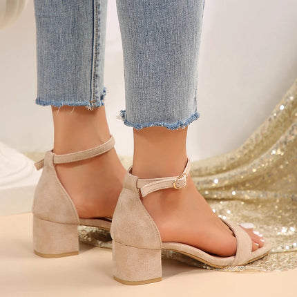 Nouvelles sandales à talons hauts pour femmes 2026, chaussures d'été décontractées pour femmes, talon carré, bout ouvert, bride à la cheville, sandales compensées