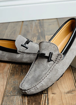 Estate nuovi mocassini in pelle scamosciata comodi appartamenti scarpe Casual da uomo traspirante Slip-On scarpe da guida in morbida pelle mocassini 2022