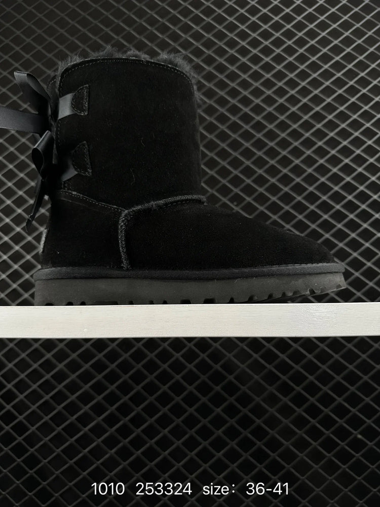 NEW Winter Boots Fur Ladies Snow Boots Real Sheepskin Wool Low-cut Warm Fur Shoes Man and Women Winter Short Boots Super Mini