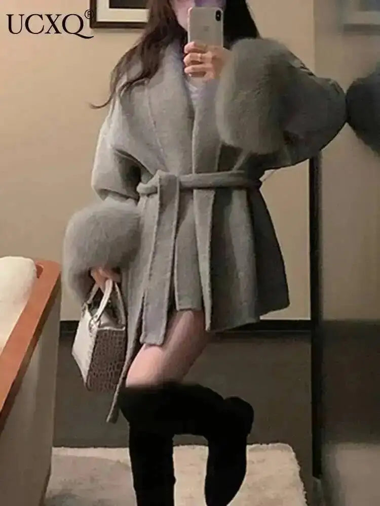 UCXQ Elegant Woolen Coat Temperament Office Lady Overcoats Fur Patchwork Long Sleeve Beautiful Women's Coats 2025 Winter New