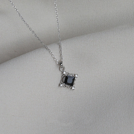 VOQ Silver Color Black Square Necklace Women's Fashion Temperament Birthday Student Friendship Gift Jewelry Necklace for Women PlatiNum