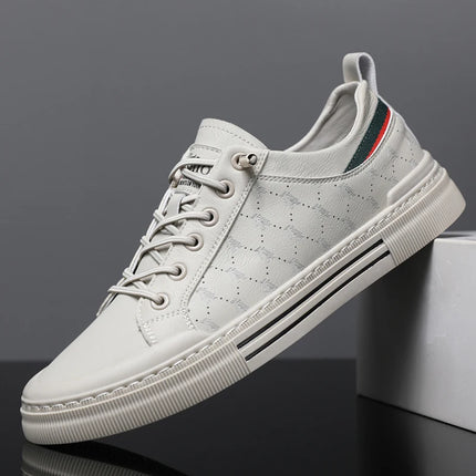 Men's lightweight skate shoes, everyday casual sneakers for men, colors: white and beige, sizes 39 to 46.
