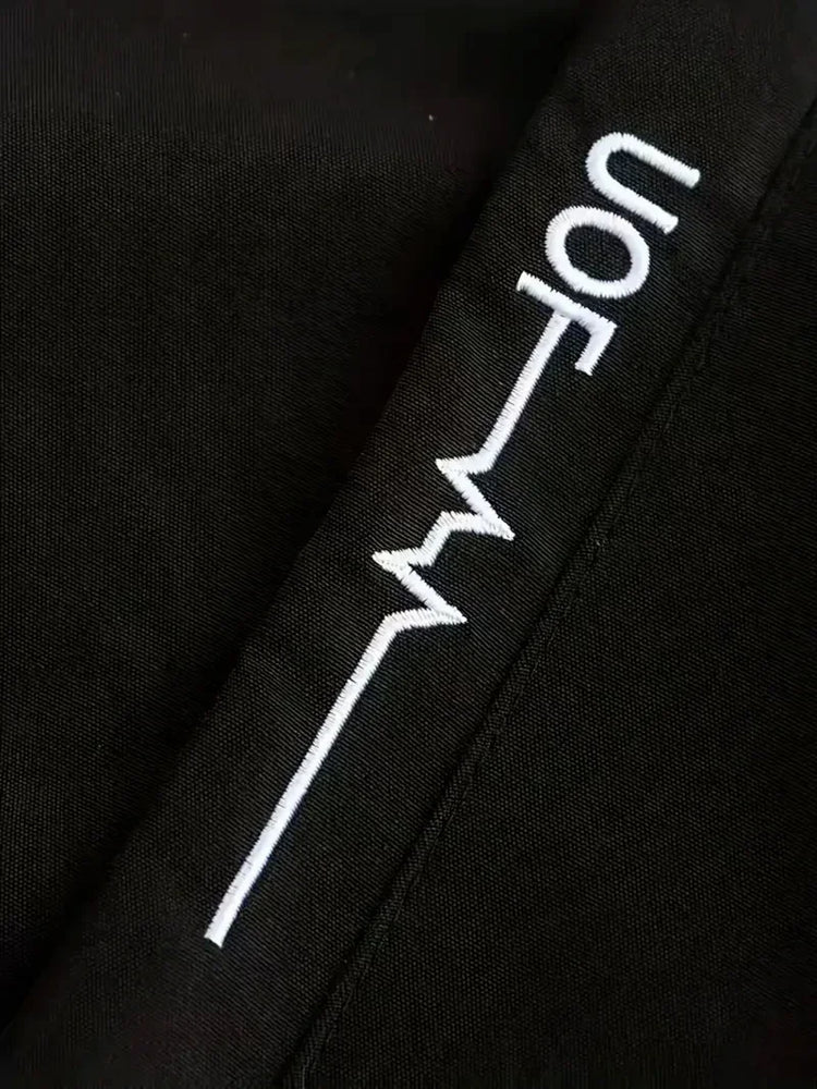 2026 Spring/Summer New Men's Casual Jacket, Outdoor Windproof and Waterproof Design, Hooded Long Sleeve Zipper Sports Jacket