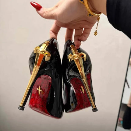 Nuovi tacchi alti con suola rossa per donna, primavera anticipata, tacchi sottili, punta a lama metallica, sexy, scarpe singole in pelle verniciata nera platinumshop