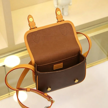 Borsa a tracolla da donna spaziosa e leggera in microfibra effetto pelle, perfetta per il weekend, lo shopping al supermercato e l'uso quotidiano.