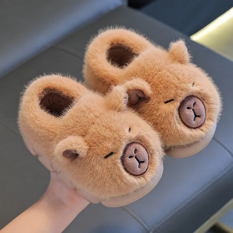 Winter 2025 Children's Capybara Slippers Parents Kids Size 24-45 Cartoon House Slippers Non Slip Soft Sole Plush Slippers Women