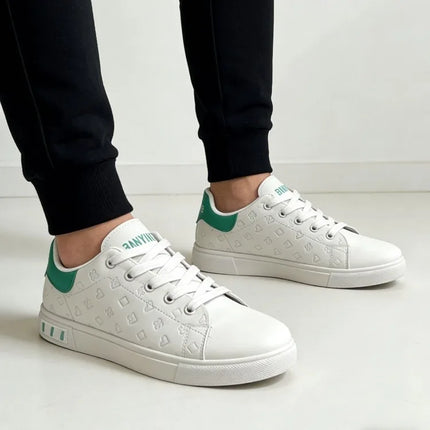 New Men Casual Shoes Summer Breathable Skate Shoes Korean Style Trendy Comfortable Versatile White Sneakers
