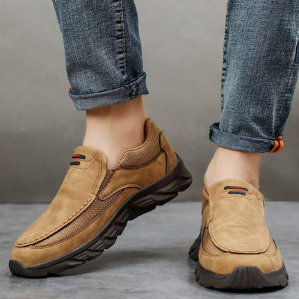 Scarpe Casual in pelle da uomo mocassini traspiranti Sneakers da uomo 2024 nuove scarpe da ginnastica piatte in pelle comode da uomo scarpe da uomo