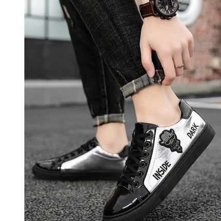Men Casual Shoes Patent Leather Flats Skate Men Cool Driving Shoes Male Walking Shoes Sneakers Dress Trend the Latest Leisure