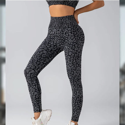 Women's Seamless Leopard Print Yoga Pants with Hip Lifting and High Waist Fitness Pants with High Elasticity PlatiNum