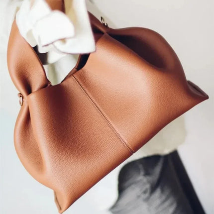 Borsa a Tracolla di Lusso da Donna Designer Autunno/Inverno 2025 – Con Motivo Lychee e Dettaglio a Nuvola sulle Spalle
