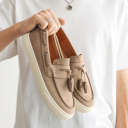 Mocassini fatti a mano in pelle scamosciata per il tempo libero Passeggiata Scarpe casual maschili Nuovo design Casual Slip on Flats Scarpe da guida versatili Mocassini