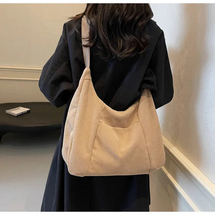 New Large Capacity Casual Crossbody Bag Simple Artistic Commuter Student Single Shoulder Bag Outdoor Leisure Women's Tote Bag PlatiNum