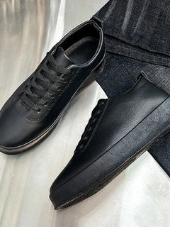 Fashion Thick Sole Black White Soft Men Leather Shoes Platform Men Casual Board Shoes Walking Sport Shoes Lightweight Work Shoes