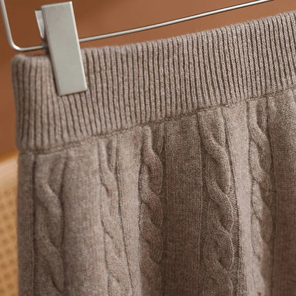 35% Cashmere & 65% Wool Women's Solid - Color Twisted Knit Umbrella Mini Skirt, Retro & Gentle PlatiNum