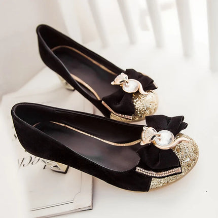 Scarpe décolleté da donna casual con tacco basso in cristallo blu di lusso Scarpe da festa di nozze con tacco nero rosa legato con fiocco dolce da donna