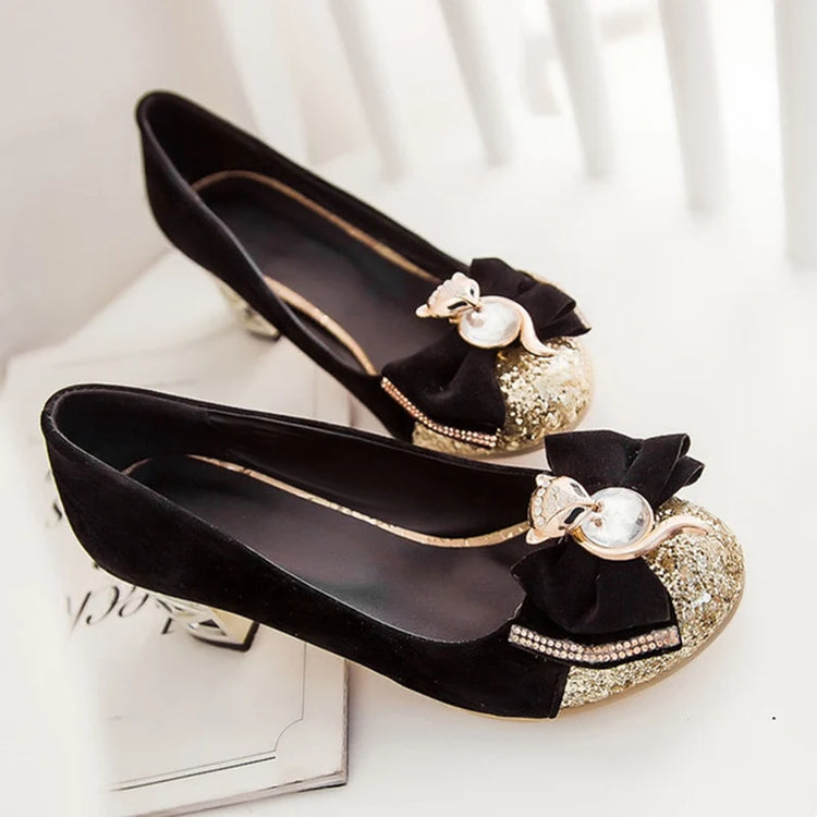 Scarpe décolleté da donna casual con tacco basso in cristallo blu di lusso Scarpe da festa di nozze con tacco nero rosa legato con fiocco dolce da donna