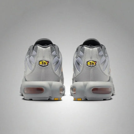 Scarpe da ginnastica Nike Air Max Plus DM0032-037 da uomo, con cuscino d'aria, ad alto rimbalzo, resistenti, per sport all'aria aperta