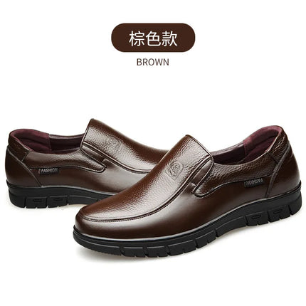 Scarpe estive nuove da uomo in pelle con suola morbida Scarpe basse casual Scarpe da passeggio per esterni Scarpe comode in morbida pelle alla moda Mocassini