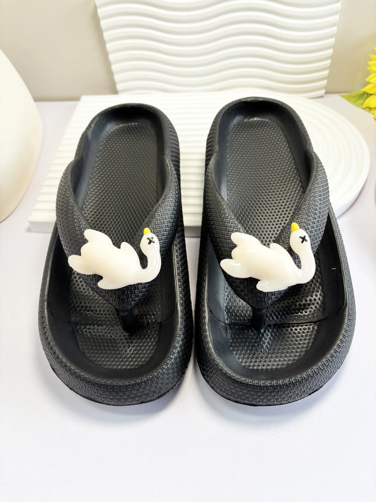 Infradito da donna multicolori estivi Sandali con fiocco in orsacchiotto metallico alla moda Sandali da spiaggia per le vacanze a casa Calzature versatili