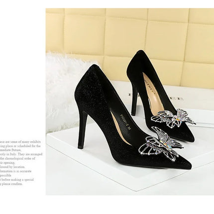 BIGTREE Scarpe Designer Nuove donne Décolleté Strass Farfalla Nodo Punta a punta Flock 10CM Tacchi sottili Scarpe da donna mature super alte