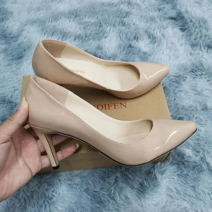 Décolleté da donna di grandi dimensioni Tacchi alti classici a punta Tacchi a spillo sexy da 9 cm Scarpe da festa di nozze rosse da donna eleganti e confortevoli platinumshop