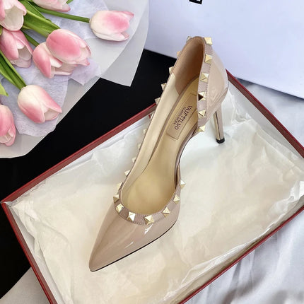 scarpe da donna di marca di lusso Sandali da donna Rivetti estivi Tacchi alti Lato vuoto Scarpe da donna da ballo in pelle moda femminile da donna