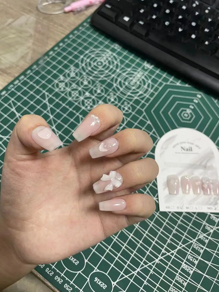 Cute Pink Sweet Princess Removable Handmade Wear Nail Art Y2K Vitality Girl Short Fake Nails Blush Bow Nail Patch